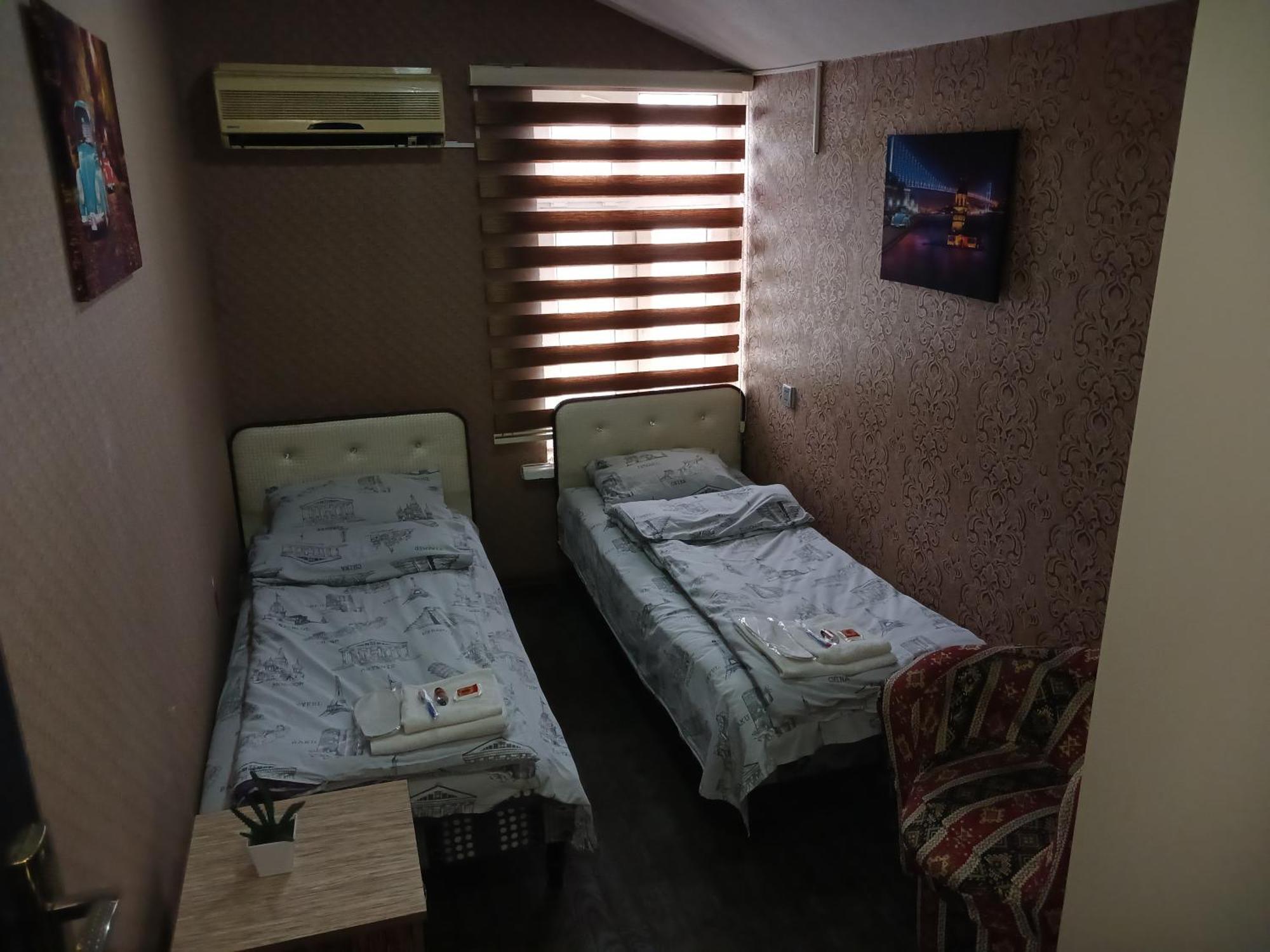 Cth-Baku-Hostel Exterior photo