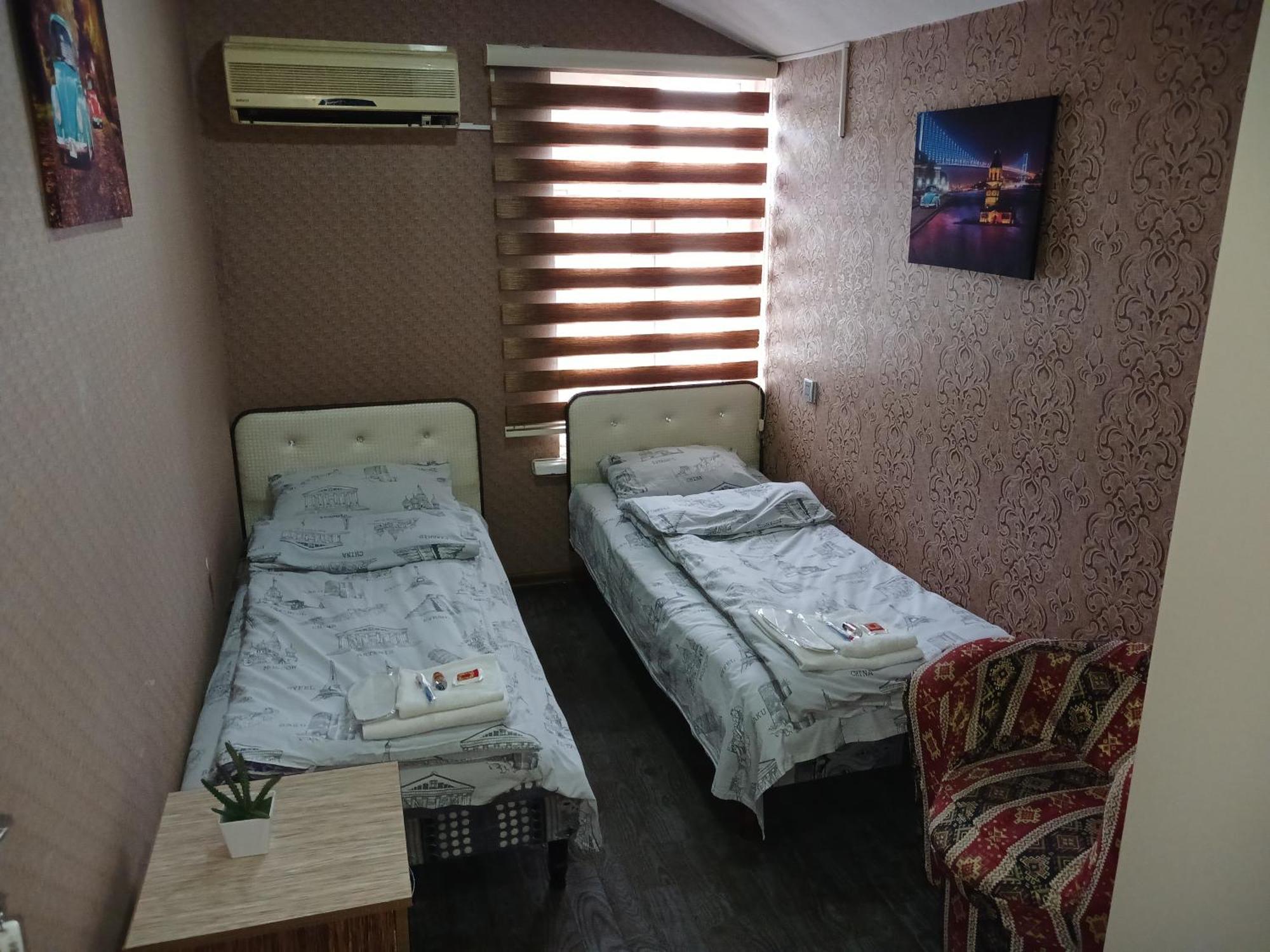 Cth-Baku-Hostel Exterior photo